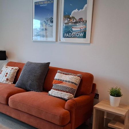 Saltwater Suites At Fistral New Quay Exterior foto