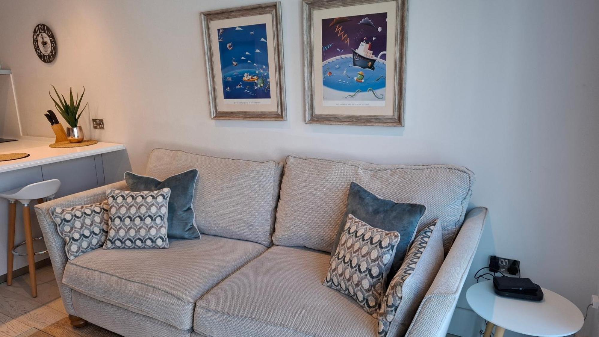 Saltwater Suites At Fistral New Quay Habitación foto